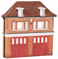 Low relief building frontages are useful for fitting against a backscene to give the illusion of depth to a scene.Fire station measures 68mm width, 10mm depth. Overall height 72mm.