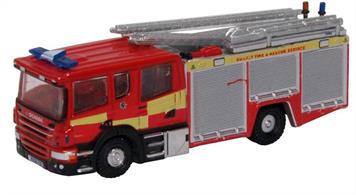 Oxford NSFE007 1/148 Scale Scania Pump Ladder Fire Engine, Surrey Fire and Rescue Service