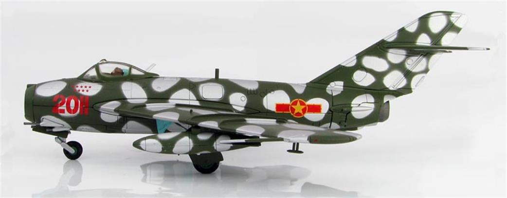 Hobby Master HA5901 Shenyang J-5 (MIG-17F) 2011 923 IAP Yen The North Vietnamese Air Force 12 May 1967  1/72