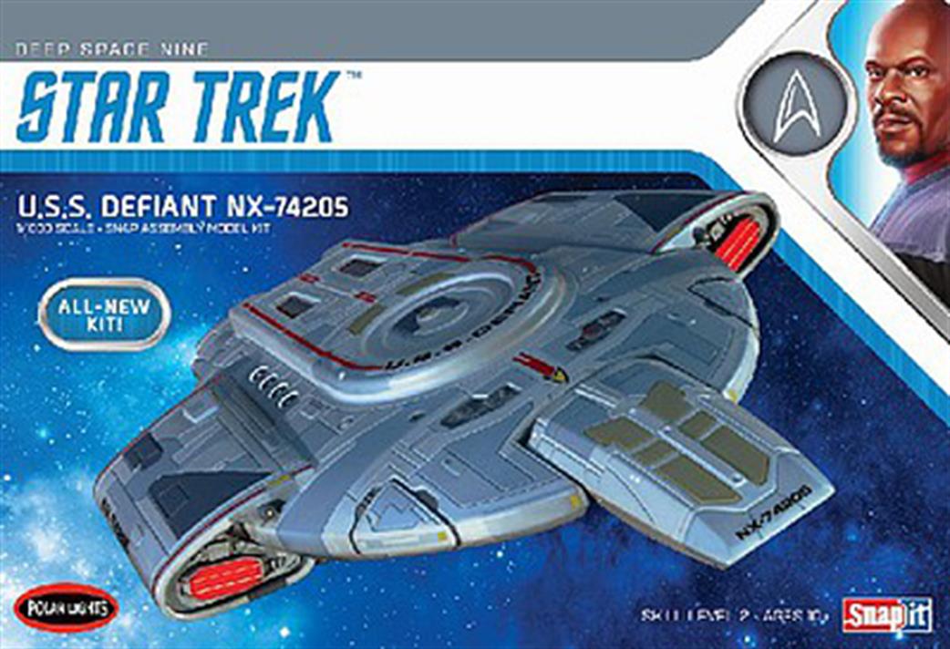 Polar Lights 952 Uss Defiant from Star Trek Deep Space Nine 1/1000
