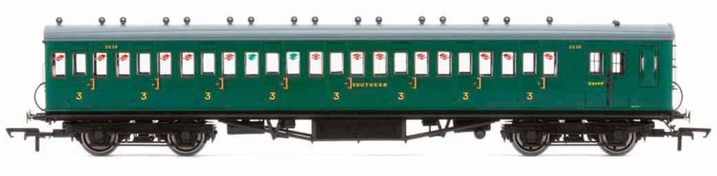 Hornby OO R4792 SR Maunsell 58' Eight Compartment Brake Third Class Non-Corridor Coach SR Olive Green Set 44