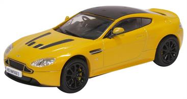 Oxford Diecast 1/43 Aston Martin Vantage S Sunburst Yellow 43AMVT003