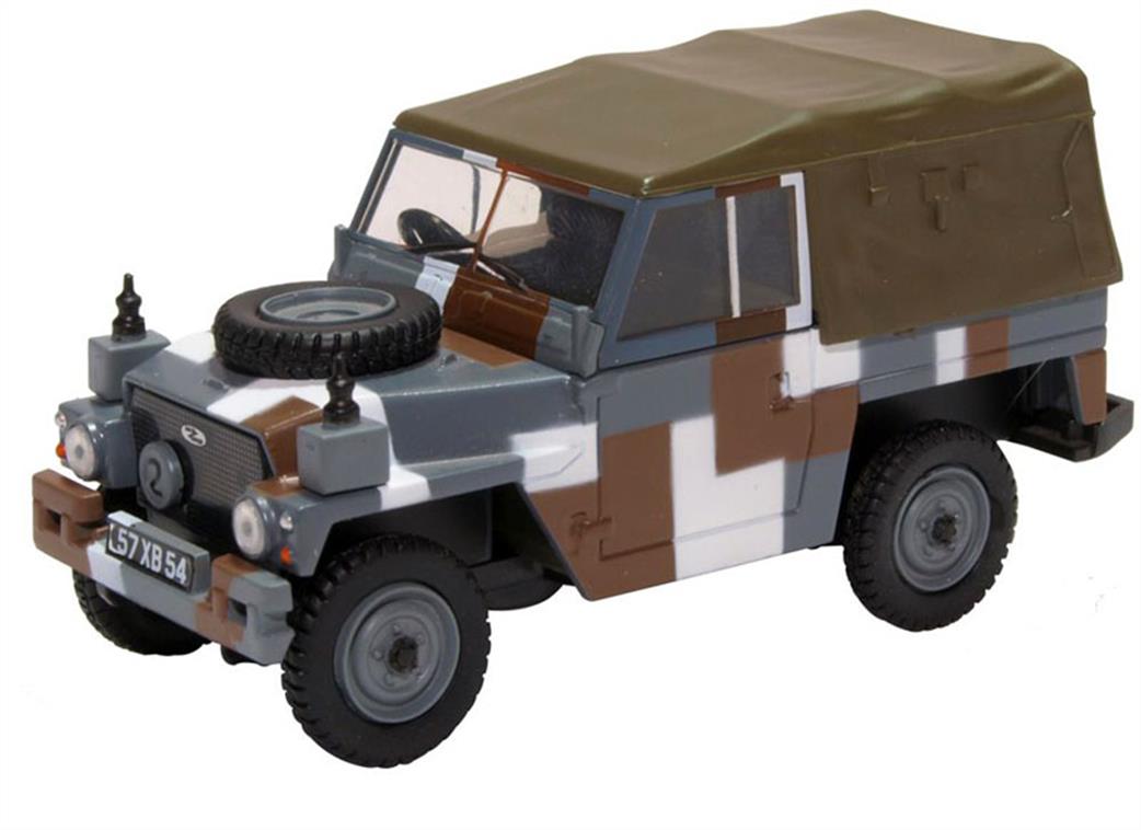 Oxford Diecast 1/43 43LRL004 Land Rover 1/2 Ton Lightweight Canvas Berlin Scheme