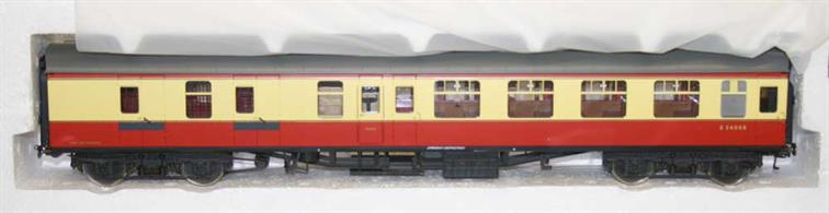 Highly detailed and finely moulded model of the British Railways standard mark 1 design coaches being produced from all new tooling designed to accommodate the many body and underframe variations created over the long lives of these coaches.Lionheart O Gauge BR Mk.1 BSK Brake Second Corridor coach crimson &amp; cream livery Eastern region