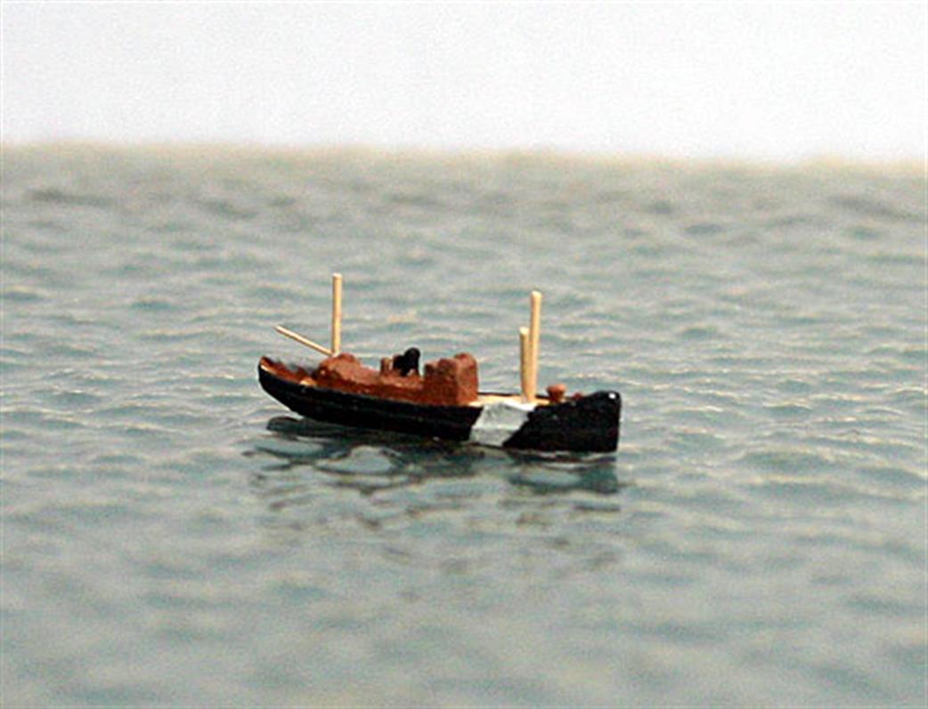 Coastlines 1/1250 CL-FV04b Herring drifter hauling in nets 1900s-1960s