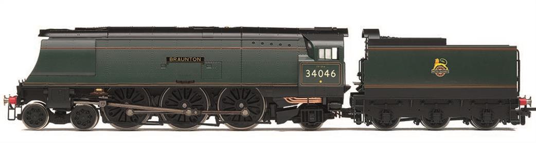 Hornby R30114 BR 34046 Braunton Bulleid Streamlined West Country Class 4-6-2 Pacific BR Lined Green Early Emblem OO