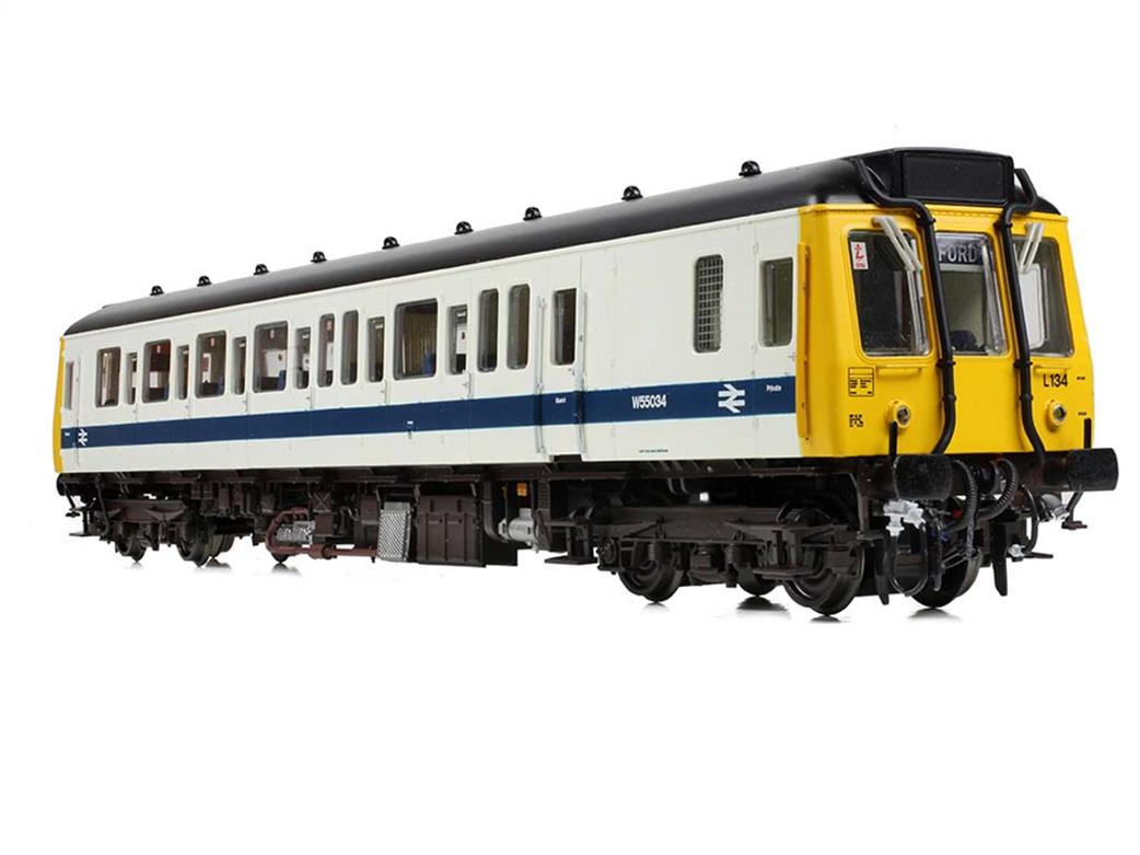 Bachmann OO 35-531 BR W55034 Class 121 Single Car Diesel Multiple Unit Refurbished White & Blue Stripe