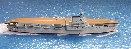 A 1/1250 scale second-hand model of Bearn an aircraft carrier built on a spare battleship hull after the Washington Treaty. This model is by Trident T1100 and is in excellent condition in light grey with a painted wood deck, see photograph.
