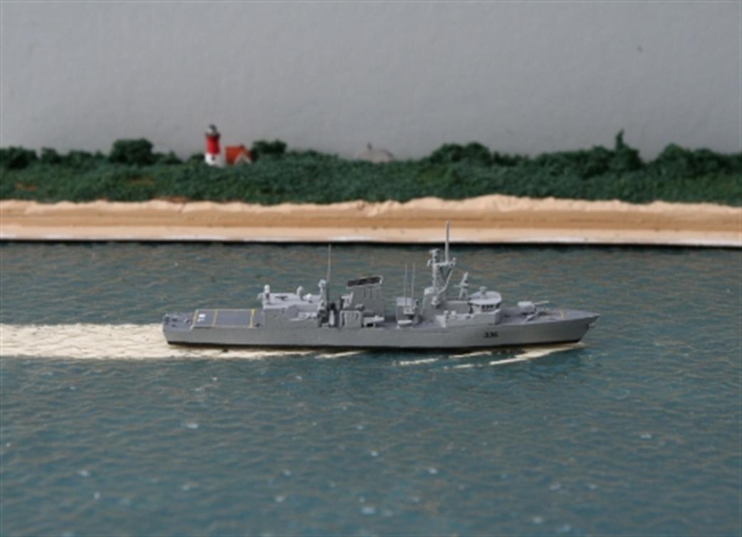 Albatros 1/1250 ALK670 HMCS Montreal Waterline Ship Model