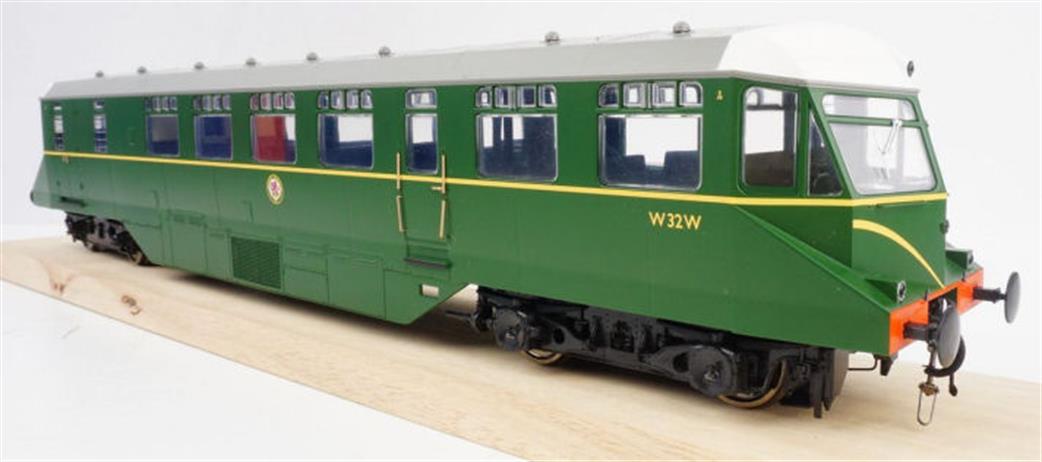 Heljan O Gauge 1904 GWR AEC Railcar BR Green with Speed Whiskers and White Cab Roofs