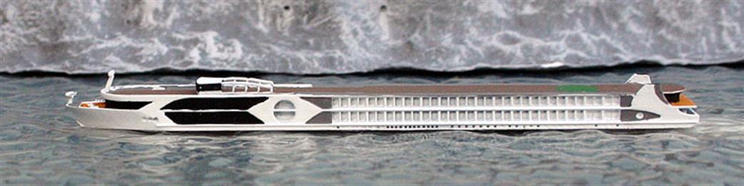 Rhenania 1/1250 RJB31 Swiss Tiara, Riviera Travel Hotel Boat 2006