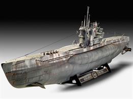 Revell 05163 1/72nd German U Boat Submarine Platinum Edition Plastic Model kit of the most frequently built submarine class in history. Characteristic of the Type VII C/41 was the "large winter garden" with additional armament and the erectable snorkel mast. 