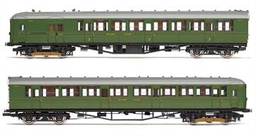 Detailed model of Southern Railway 2-car 2-BIL electric multiple unit train 2152 formed of DMBT(L) motor car 10718 and DTC(L) driving trailer car 12185 finished in Southern Railway green livery.Era 3, 1923-1947. DCC Ready 8-pin decoder required for DCC operation.