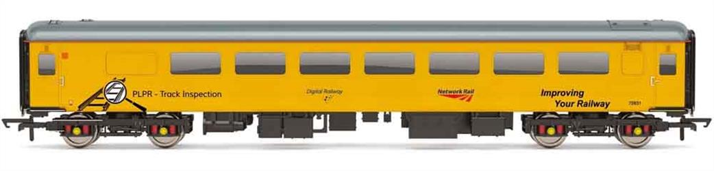 Hornby OO R4928 Network Rail Mk2F 72631 Plain Line Pattern Recognition Car Engineers Yellow