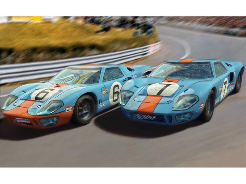 Scalextric 1/32 C4041A Ford GT40 1969 Gulf Twin Pack