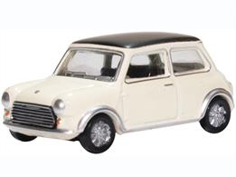 Oxford Diecast 76MCS004 1/76th Mini Cooper MkII Snowberry White/Black