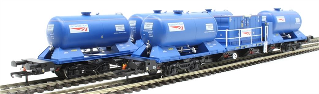 Hattons OO H4-RHTT-002 Rail Head Treatment Train Water Jet with 2 wagons and water jetting modules