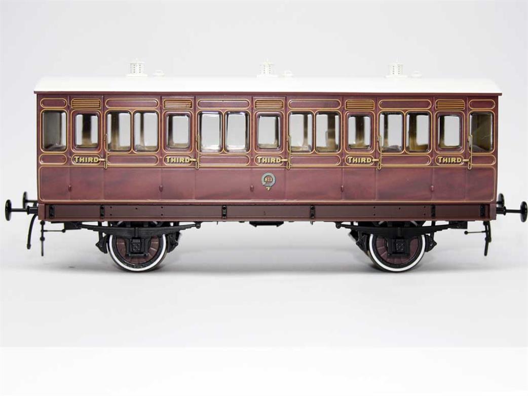 Dapol O Gauge 7P-020-600 LB&SCR Stroudley Third Class Main Line Type 4 Wheel Coach 811 Varnished Mahogany RTR