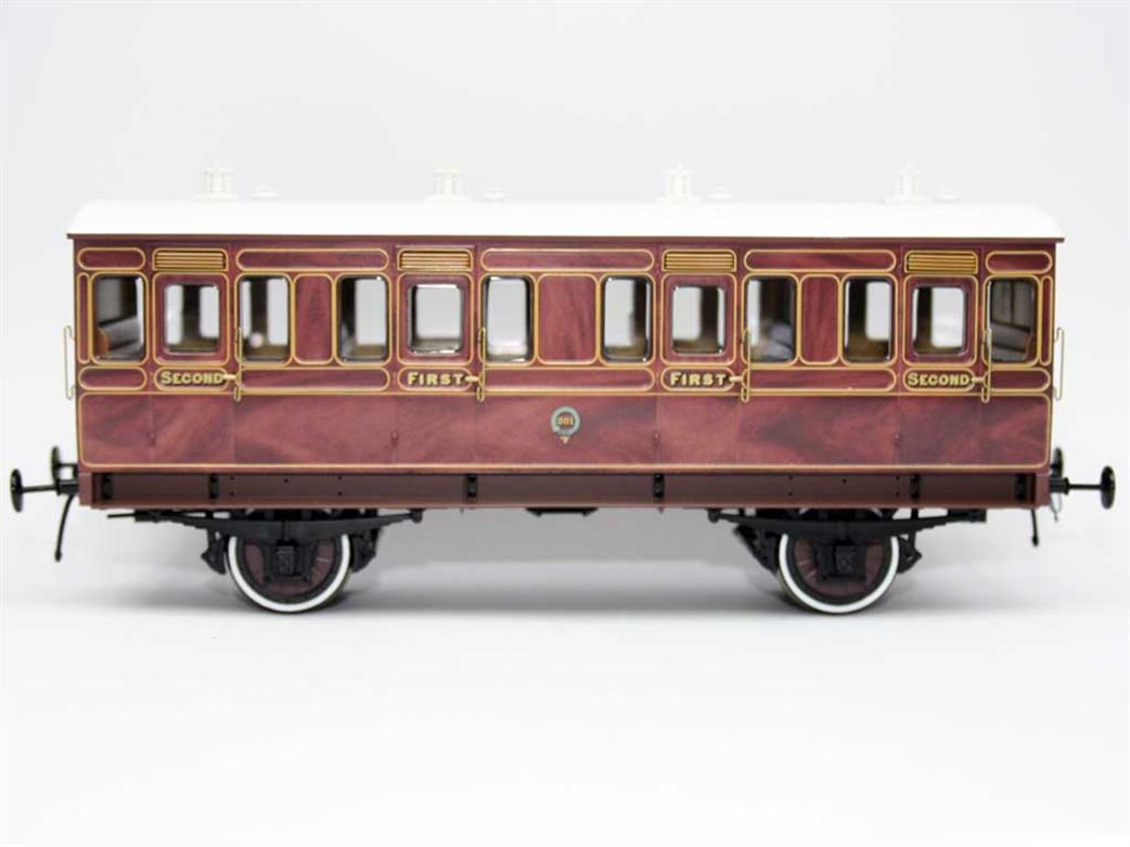 Dapol O Gauge 7P-020-800 LB&SCR Stroudley Composite Main Line Type 4 Wheel Coach 301 Varnished Mahogany RTR