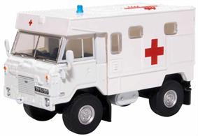 Oxford Diecast 76LRFCA003 1/76th Land Rover FC Ambulance 24 Field Ambulance Bosnia