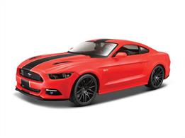 Maisto M31369 1/24th Ford Mustang Gt Diecast Model