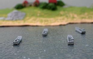 4x landing craft to accompany HMAS Canberra or Juan Carlos 1 by Albatros SM Alk-Z20, see photograph (diorama not included with models)