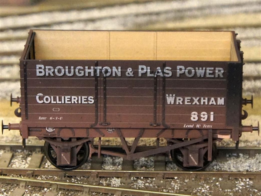 Dapol O Gauge 7F-073-006W Broughton Plas Power 7 Plank Open Wagon No.891 RCH 1887 Side & End Doors Weathered