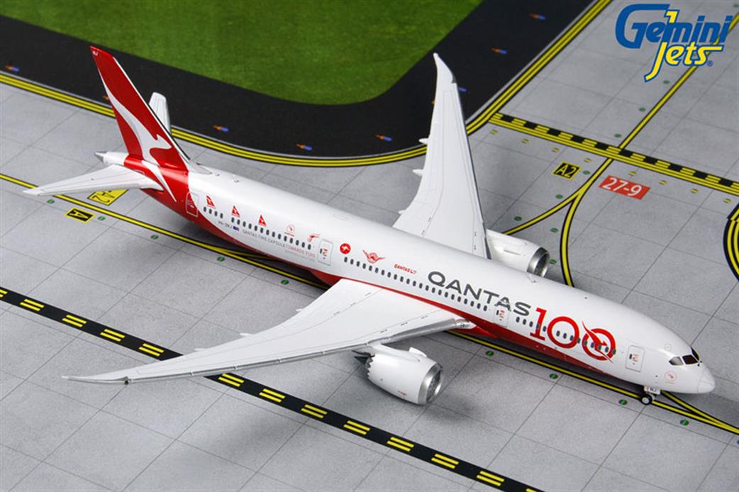 Gemini Jets 1/400 GJQFA1902 Qantas Boeing B787-9 VH-ZNJ Qantas 100 Livery Diecast Model