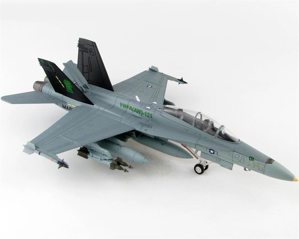 Hobby Master 1/72 HA3552 McDonnell Douglas F/A-18D Hornet 164685 VMFA(AW)-121 Green Knights 2004