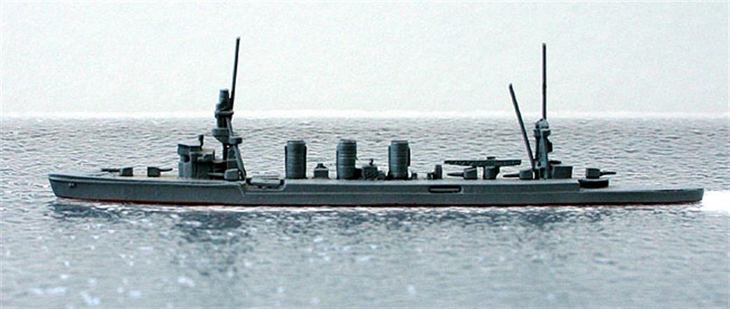 Secondhand Mini-ships Comet 2 Kuma class Japanese light cruiser in WW2 1/1250