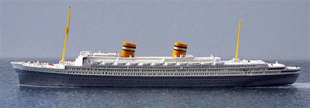 Tri-ang Minic 1/1200 M706 Nieuw Amsterdam transatlantic liner in 1950s