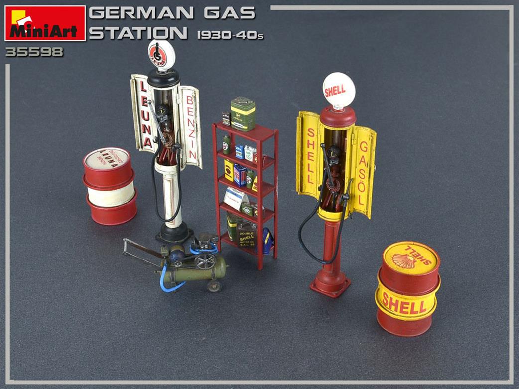 MiniArt 1/35 35598 German Gas Station Set 1930-40s