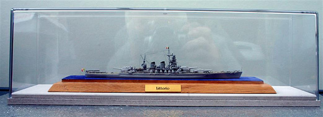Navis Neptun 1/1250 1501V Littorio battleship Italy 1941 rigged and cased model