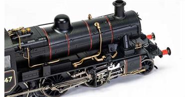 A completely new model of the British Railways standard class 2MT 2-6-0 mogul announced 2020.A direct development of the LMS Ivatt 2MT these engines carried standard BR fittings and revised footplate arrangements. 78047 is presented in later livery with lion holding wheel crest. Livery to be confirmed by Hornby, unconfirmed sources suggest lined black.