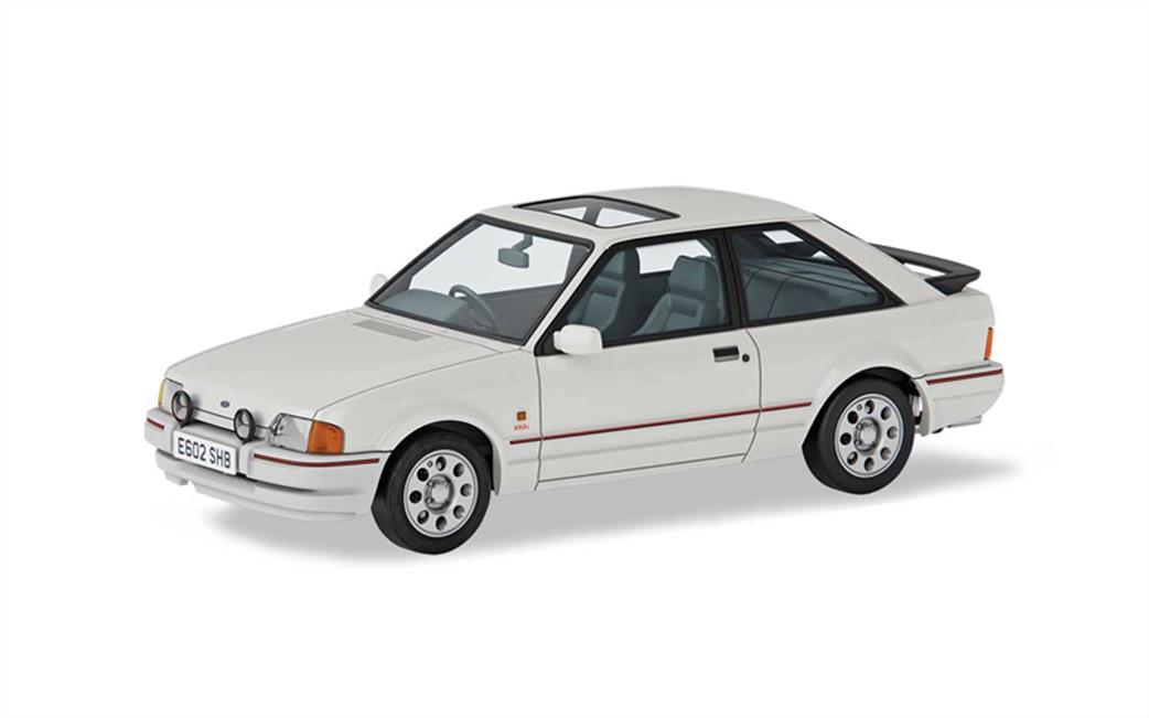 Corgi 1/43 VA14300 Vanguard Ford Escort Mk4 XR3i Diamond White