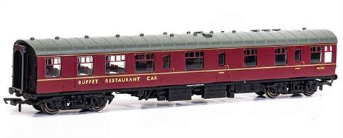 New tool model of the BR Mk1 RB Restaurant Buffet W1739.These coaches had a large kitchen able to provide full meal service.