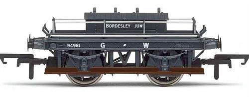 Detailed model of Great Western Railway shunters riding truck 94981 allocated to Bordesley Junction yard (Birmingham) in GWR goods grey livery/Shunters trucks provided a safe riding vehicle for shunters while moving around yards, plus storage for shunting poles, brake sticks and train lamps.