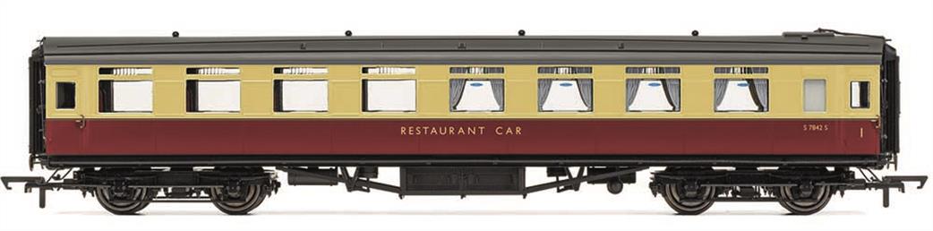 Hornby OO R40222 BR S7842S Maunsell First Class Dining Saloon Coach BR Crimson & Cream