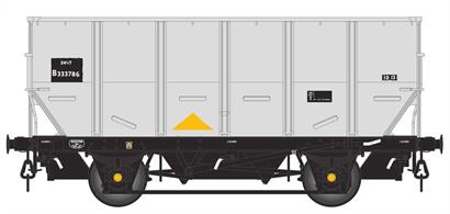 Detailed model of the British Railways 24½ton capacity coal hopper wagons, coded HOP or HOP24, later TOPS coded HUO.Model of wagon B333786 with original style white lettering on black patches. Pre-TOPS.