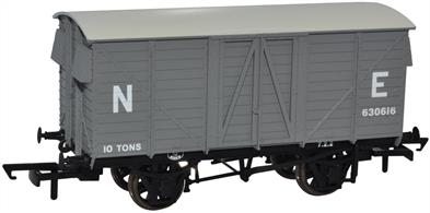 Detailed new model of the Great Eastern Railway 10ton ventilated covered box vans. Built on robust and long-lasting steel underframes the GER vans were distinctively designed, being longer than most pre-1923 wagons with large wooden ventilator bonnets. Many could still be found in service well into the British Railways era, particularly during the busy East Anglian fruit and vegetable harvesting season.