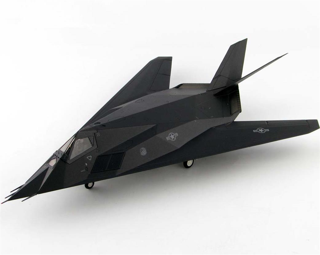 Hobby Master 1/72 HA5807 Lockheed F-117A Nighthawk 85-831 with Skunkworks artwork on the underside