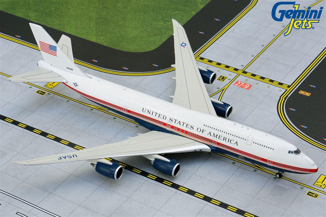 Gemini Jets 1/400 GJAFO1913 US AIR FORCE ONE B747-8 30000 NEW RED, WHITE, BLUE LIVERY