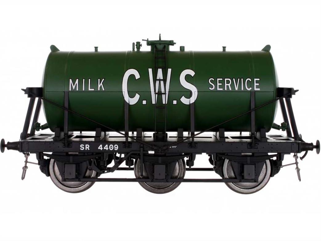 Dapol 7F-031-008 CWS 6 Wheel Milk Tank Wagon 4409 Green Tank O Gauge