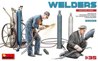 Unassembled Plastic Model Kit Box Contains Models of Two Figures &amp; Welding Equipment
