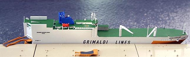 A 1/1250 scale waterline metal model of Grande Buenos Aires by Rhenania Rhe186BDSC. This model has interchangeable parts of a rear door or loading ramp and is a diorama model version of Rhe186A-E model of a Grande Amburgo class Ro-Ro container vessel of Grimaldi Lines built by Fincantieri, Napoli in 2004. A container and vehicle load , Rhe186Z, is also available to purchase for this model.