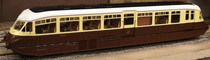 Highly detailed model of the GWR streamlined express railcars from the 1936 batch, numbers 8-17, built by the Gloucester RCW.This model is finished in original 1930s chocolate &amp; cream livery with shirtbutton monogram logo.Decorated Prototype Samples Shown For Illustration Only 