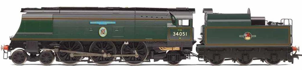 Hornby OO R3866 BR 34051 Winston Churchill Streamlined Bulleid Battle of Britain Class 4-6-2 Lined Green Late Crest