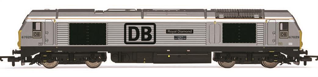 Hornby OO R30178 RailRoad Plus DB 67029 Royal Diamond Class 67 Bo-Bo Royal Train Locomotive Silver Livery