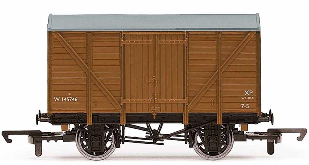 Hornby OO R60027 BR Ventilated Box Van Era 4