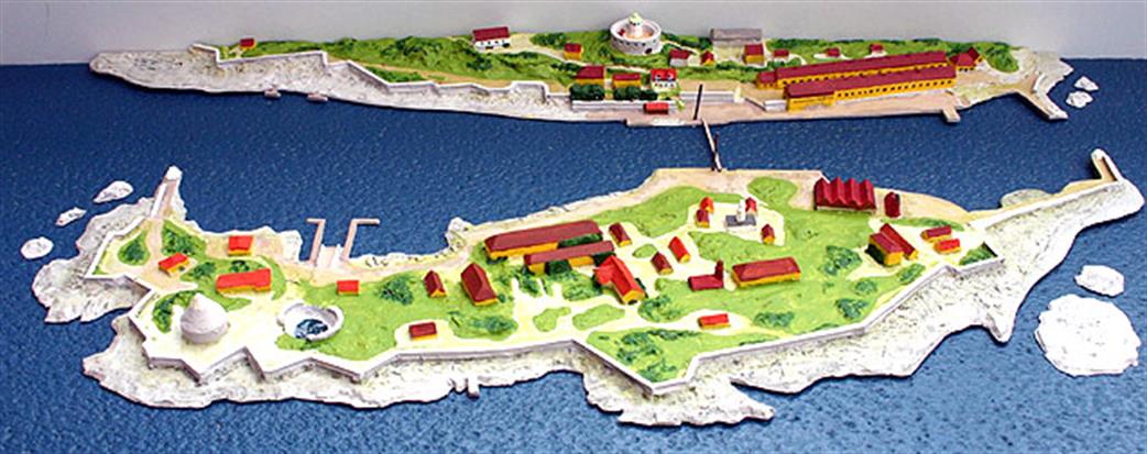 Coastlines 1/1250 CL-HMA11wl Christianso Harbour diorama waterline model